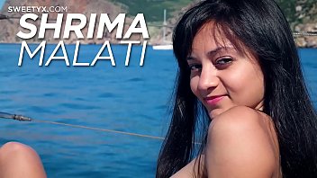Shower sex with Shrima Malati - young pornstar with hot body